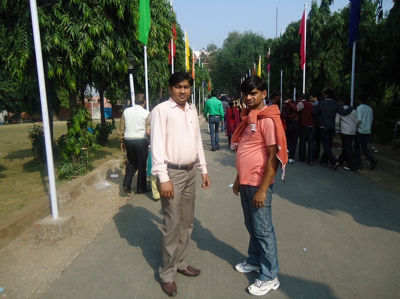 Dev Saini фотография #18