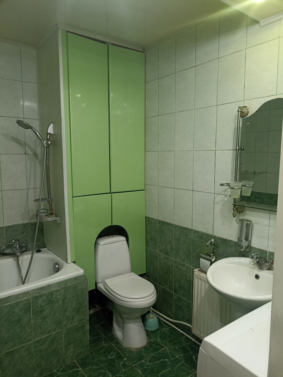 Сдам 1к студию на Городке ОР, ул. Осипенко, 1/9эт. 🔹Для одного человека, командировванным мужчины или женщины, военным, госслужащим. ❗Строго славянской национальности 🔹В квартире выполнен качественный ремонт, кухня-студия, а/о, двухспальная кровать, кондиционер, холодильник, стиральная машинка, утюг. Цена 40т...