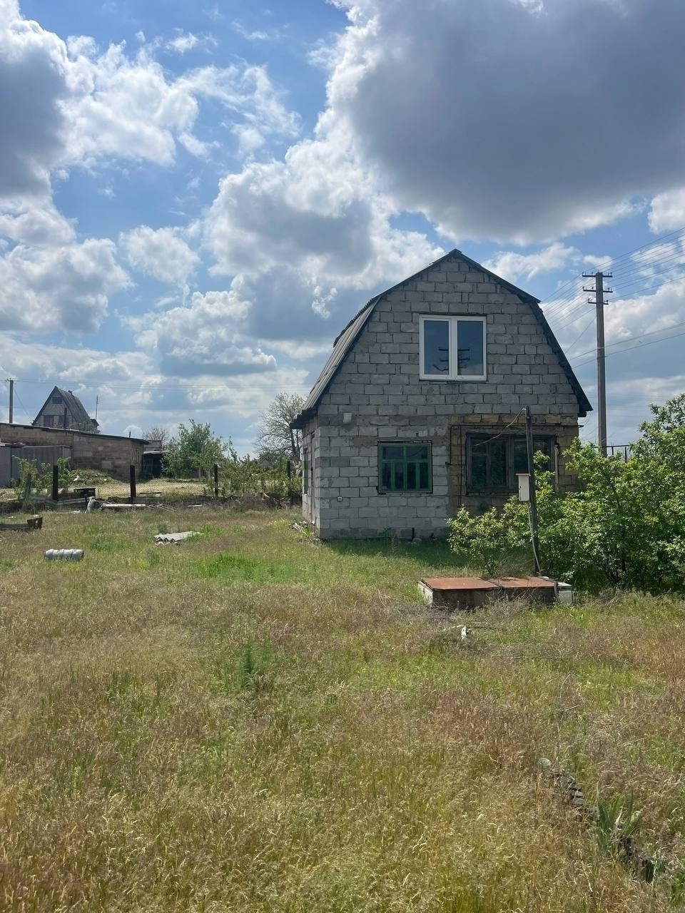 Продам дачу в Ольховском массиве (Станично-Луганский р-н)
✅Участок 6 соток приватизирован, огорожен.
✅ Газ и свет заведены, колодец с водой. Сливная...